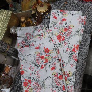 Charter Club Straight Leg Tummy Slimming Lexington Floral Jeans Pants 2 petite